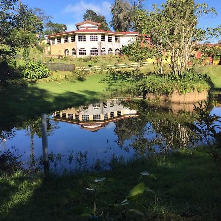 Poas Volcano La Paz Tiquicia Lodge Vara Blanca  외부 사진